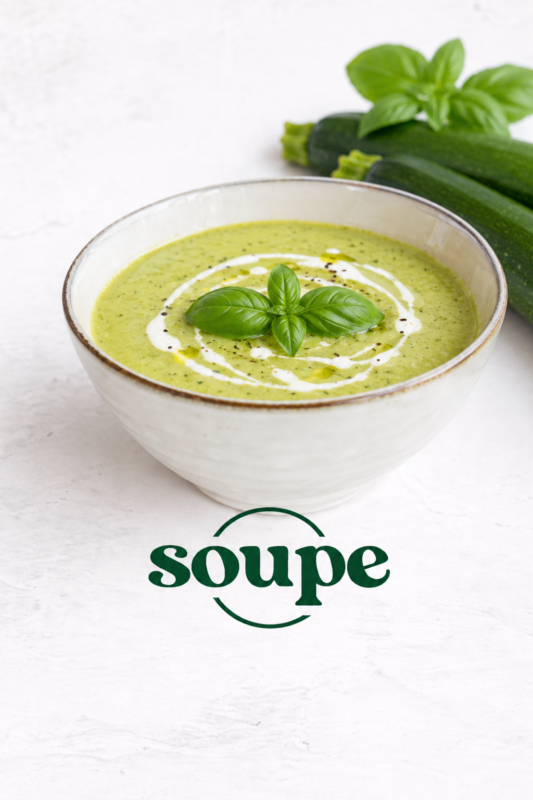 soupe de courgettes au basilic, à base de légumes bios