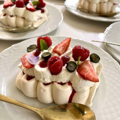 Pavlova fruits rouges