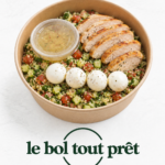 Le bol Tout prêt: taboulé aux tomates et concombres, poulet et mozzarella